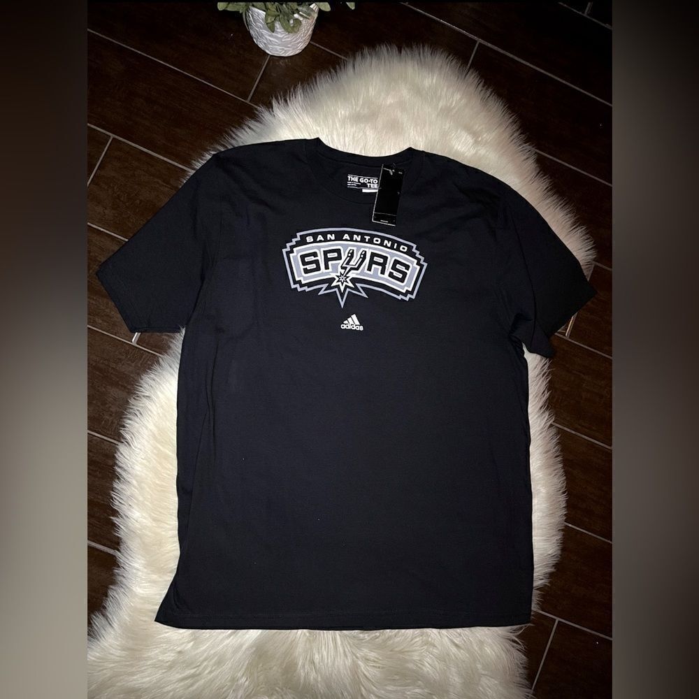 Adidas The go to tee San Antonio Spurs T shirt sz XL